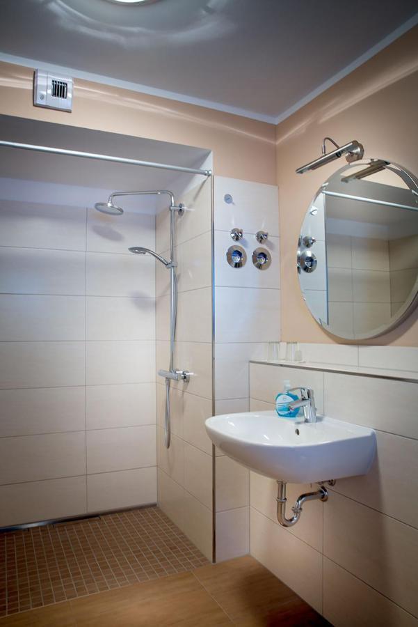 H&H Apartment Im Greifswald Eldena Nr19-Jonas Mit Terrasse Zewnętrze zdjęcie